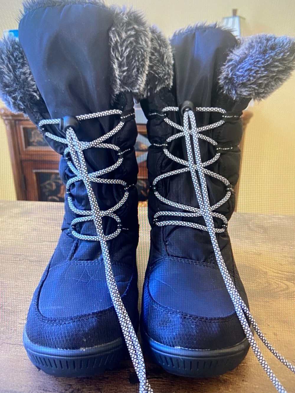 Kamik Youth Kids Waterproof Tech Winter Snow Boots Black Size 4 Outdoor